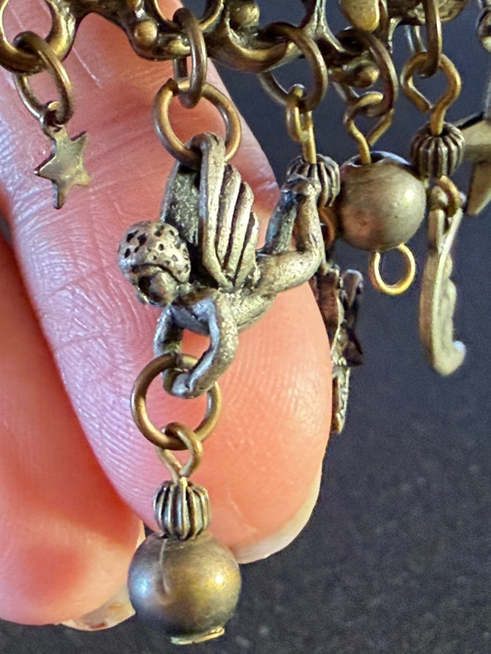 Vintage Sun & Stars Dangle Charm Brooch Pin Gold-Tone Sun Face articulated - Picture 8 of 10
